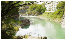くろがね橋河川遊歩道